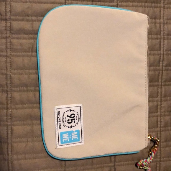 Me to We Pouch - Picture 12 of 12